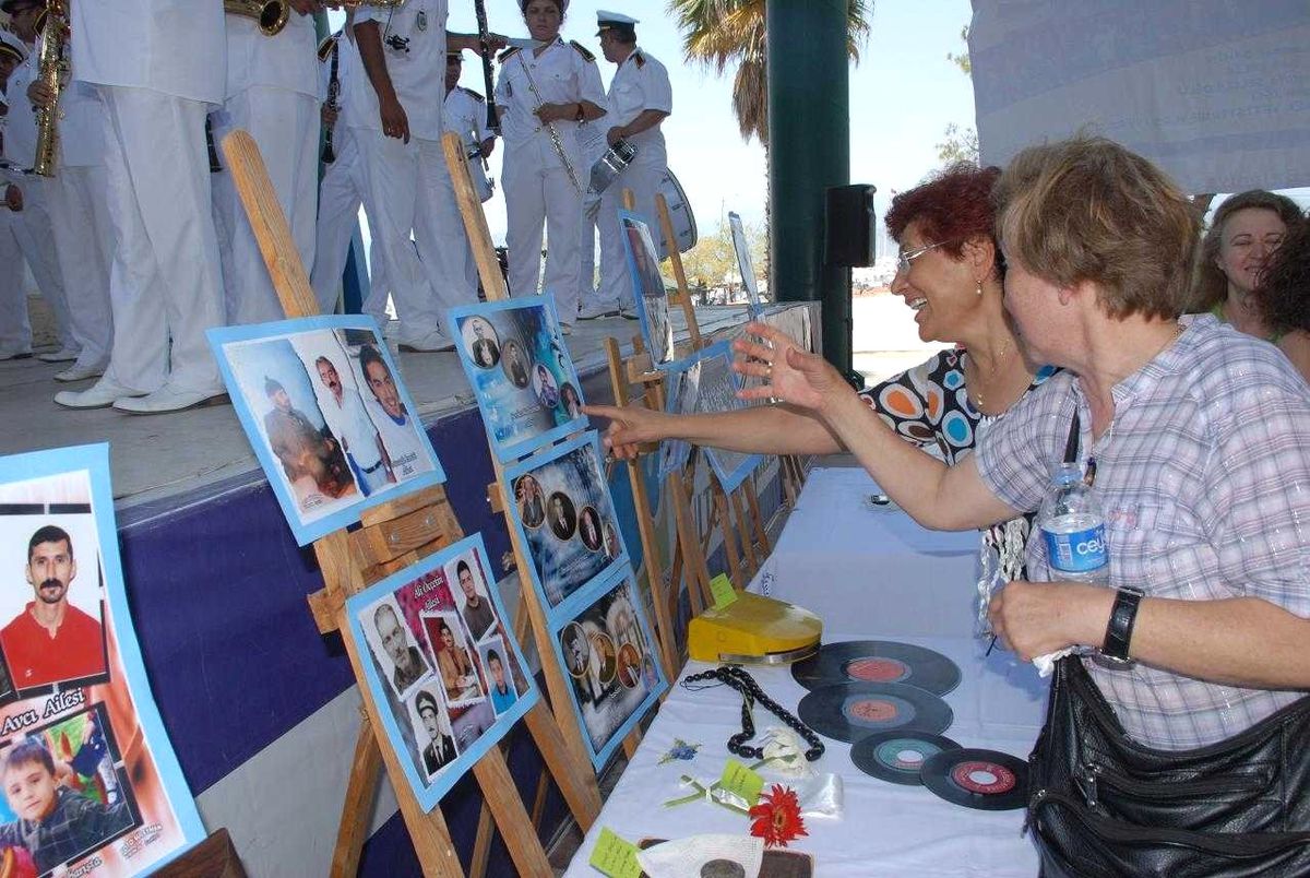 Fethiye\'de \'Babalar Günü\'ne Özel Fotoğraf Sergisi