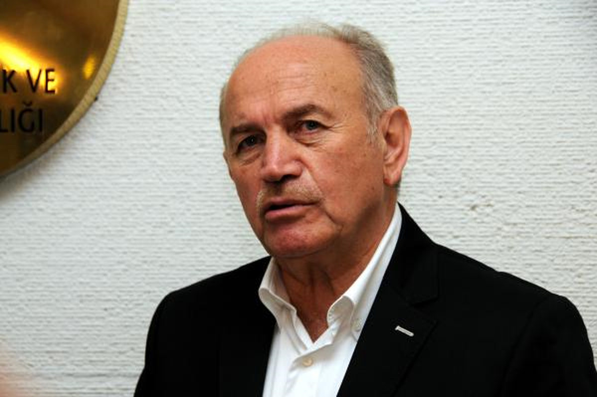 Topbaş: Yaz Ayında Yol Bakım Çalışmaları Bizim de Hoşumuza Gitmiyor