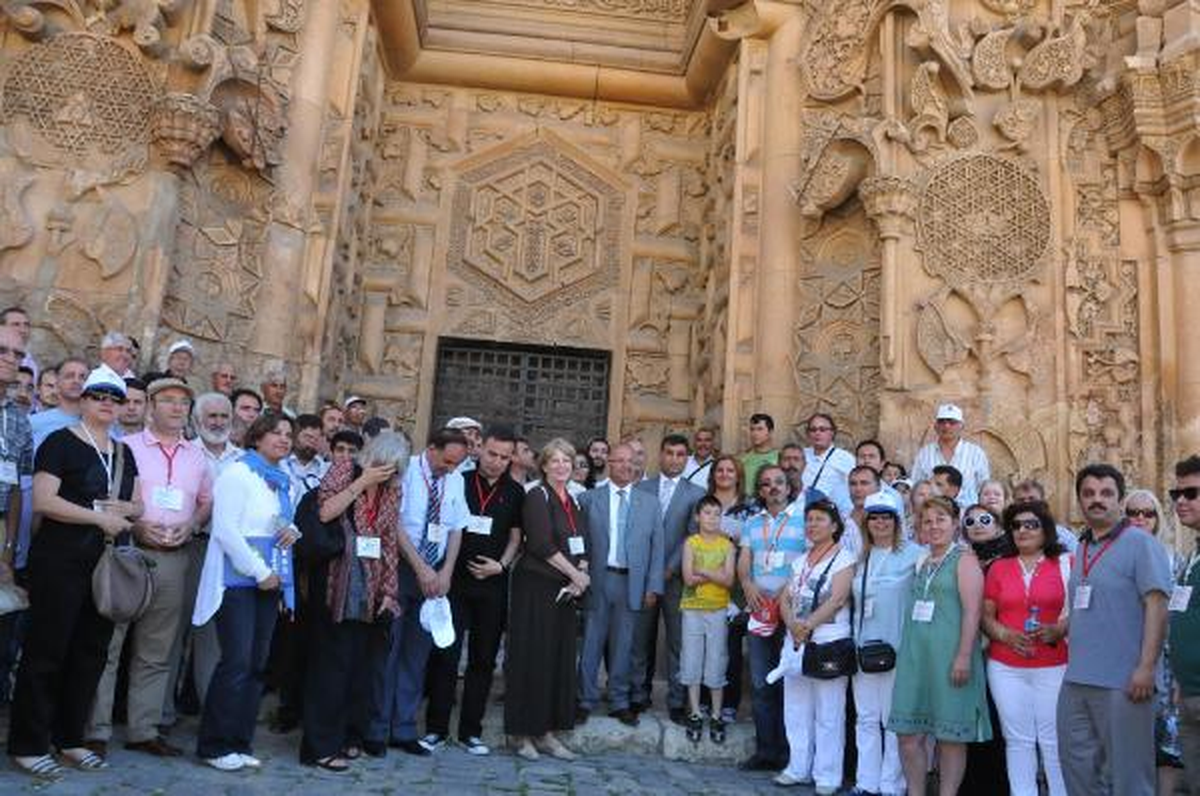 Yabancı Konuklar, Ulu Cami ve Kangal Köpeğine Hayran Kaldı