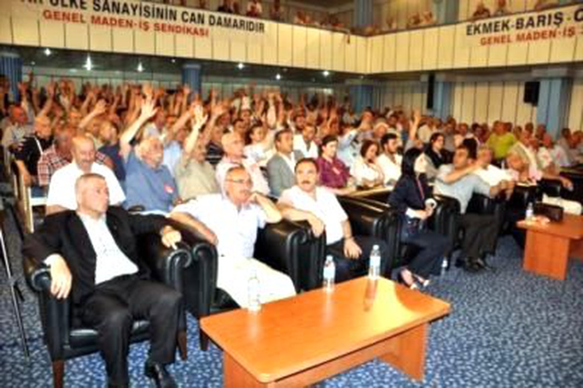 Zonguldak\'ta Olaylı Esnaf Kongresi