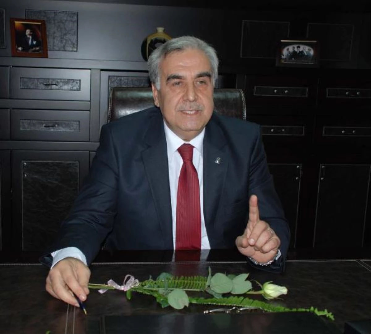 AK Parti\'de İzmir İl Başkanı Yine Akay Oldu (2)