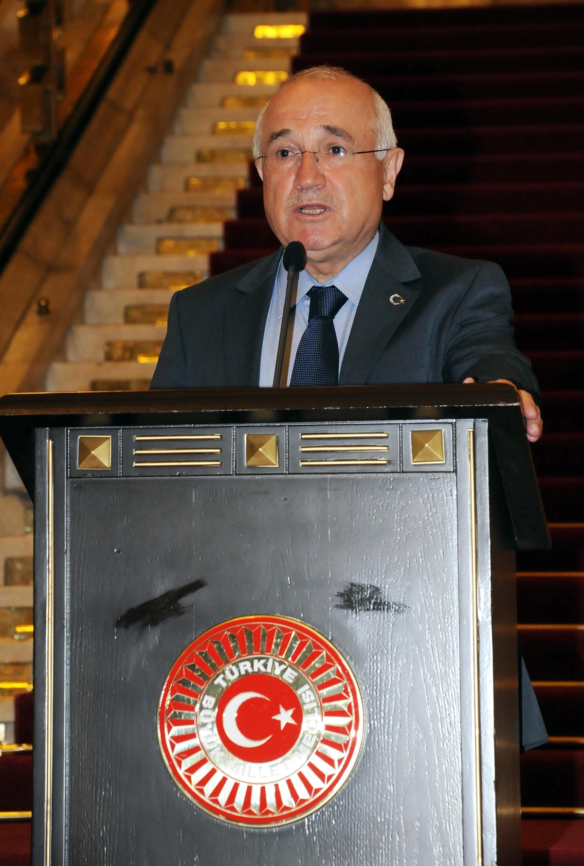 Anayasa Uzlaşma Komisyonu\'nun Liderler Turu Sona Erdi (2)