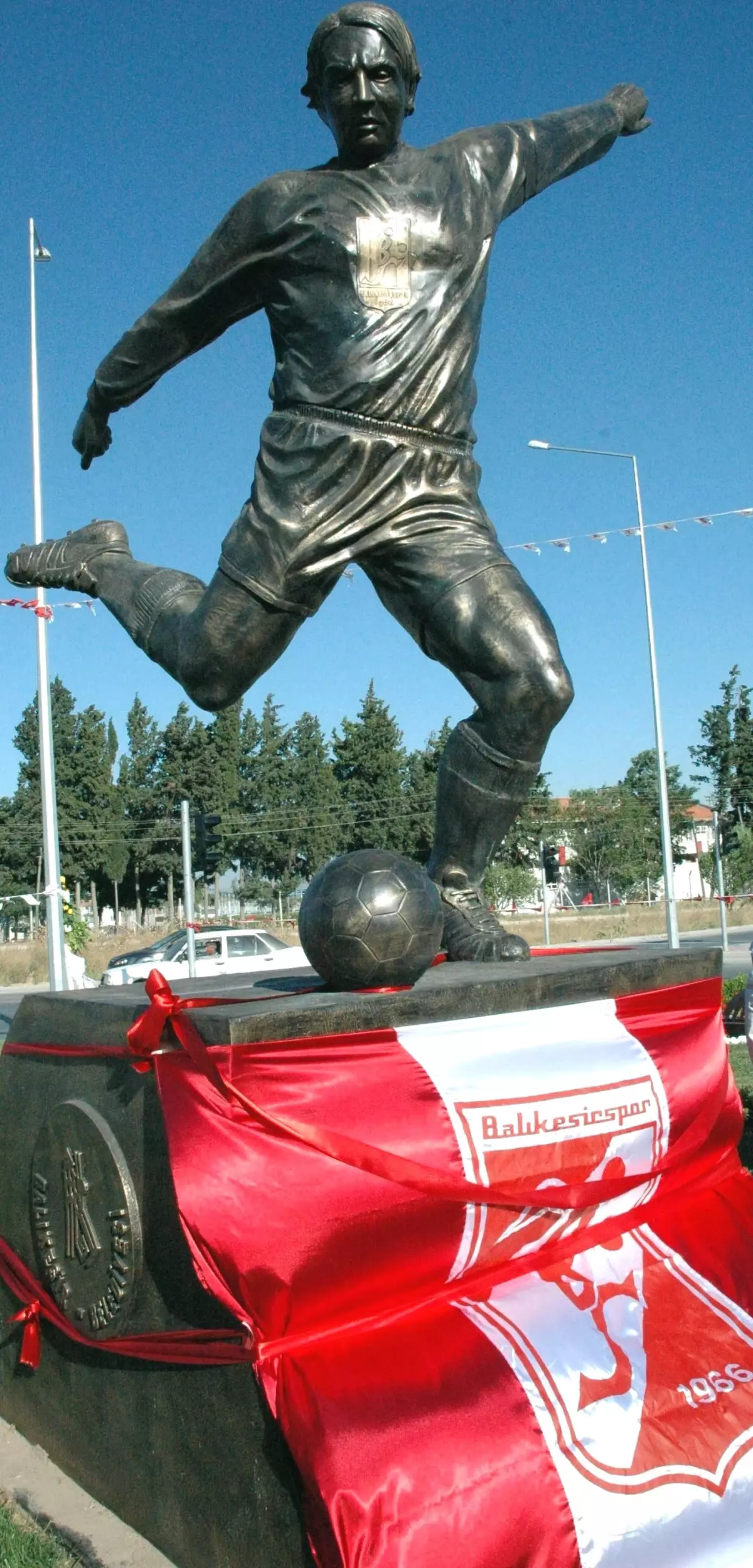 Balıkesirspor'dan Ahde Vefa