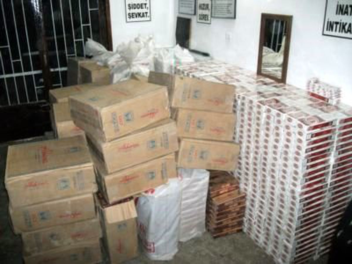 Başkale\'de 65 Bin 50 Paket Kaçak Sigara Ele Geçirildi