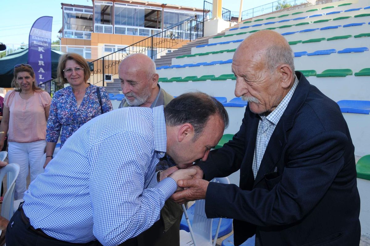 Başkan Doğan, Babalar Günü\'nü Huzurevi Sakinleri ile Geçirdi