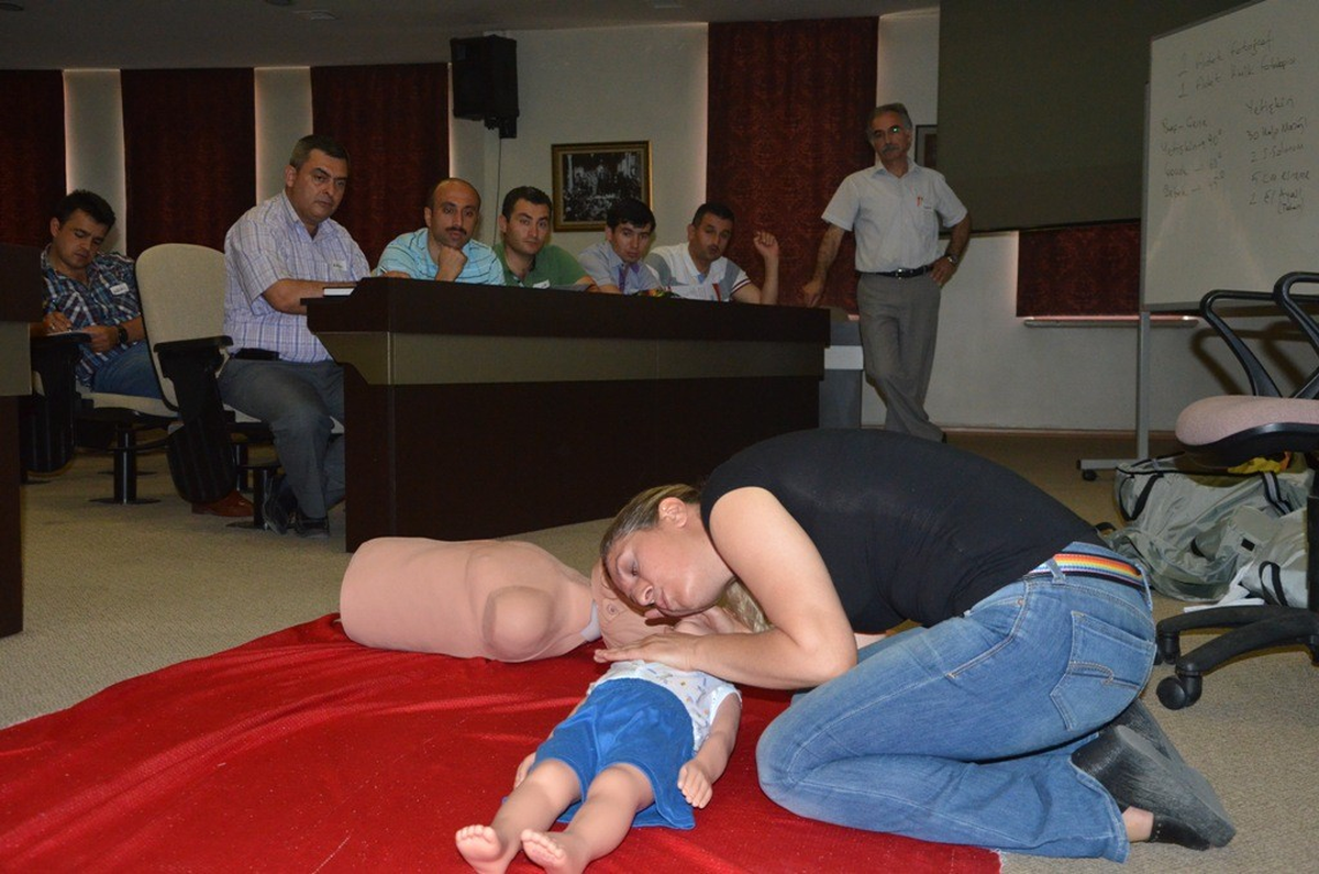 Belediye Personeline İlk Yardım Dersi