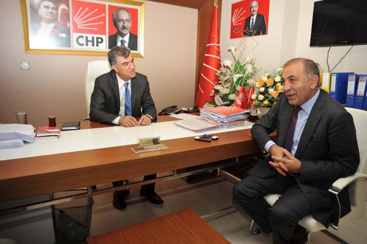 CHP\'li Tekin\'den, İzmir Milletvekili İki Bakana Tartışma Çağrısı
