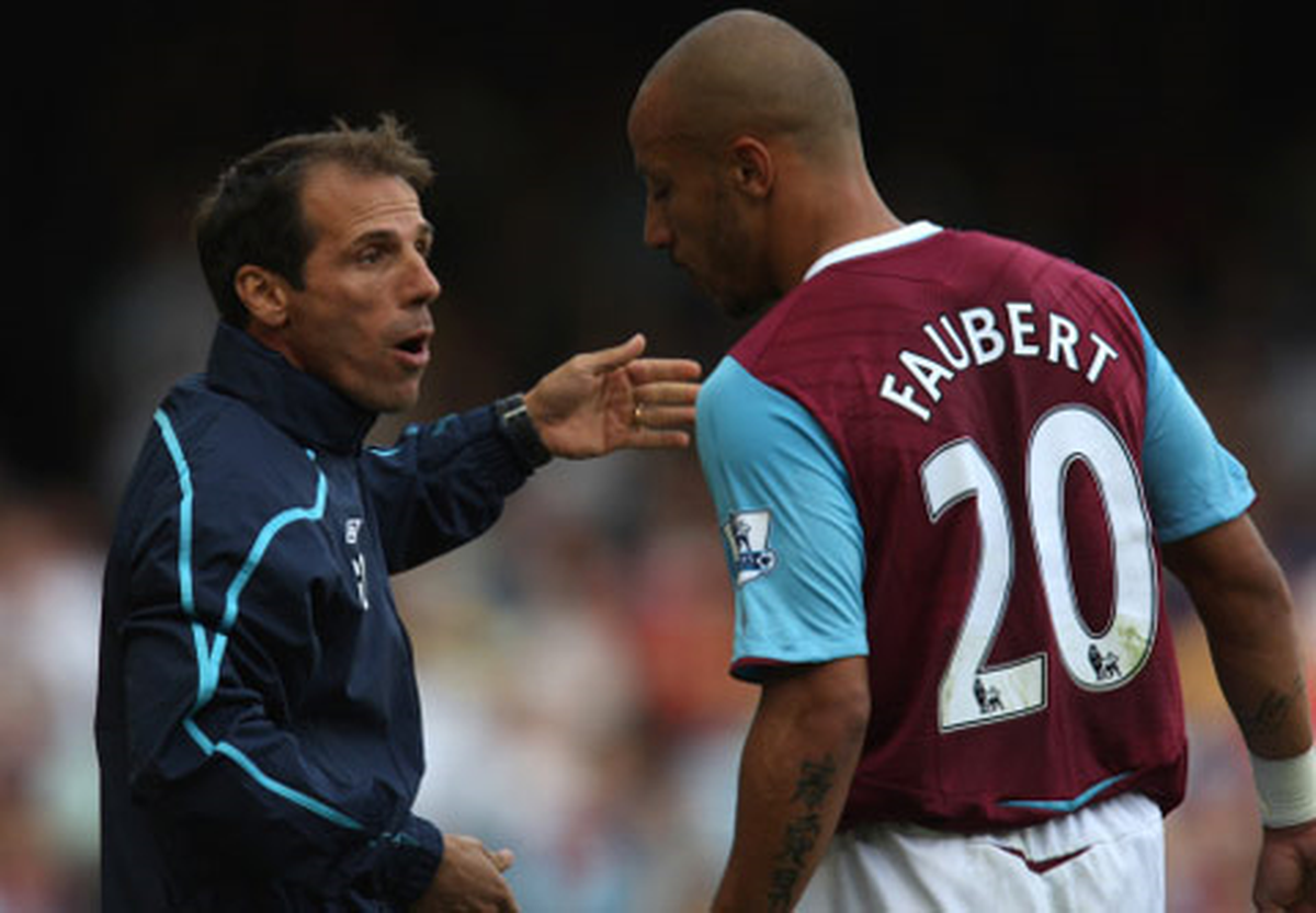Elazığspor West Ham United\'de Forma Giyen Faibert\'e Teklif Götürdü