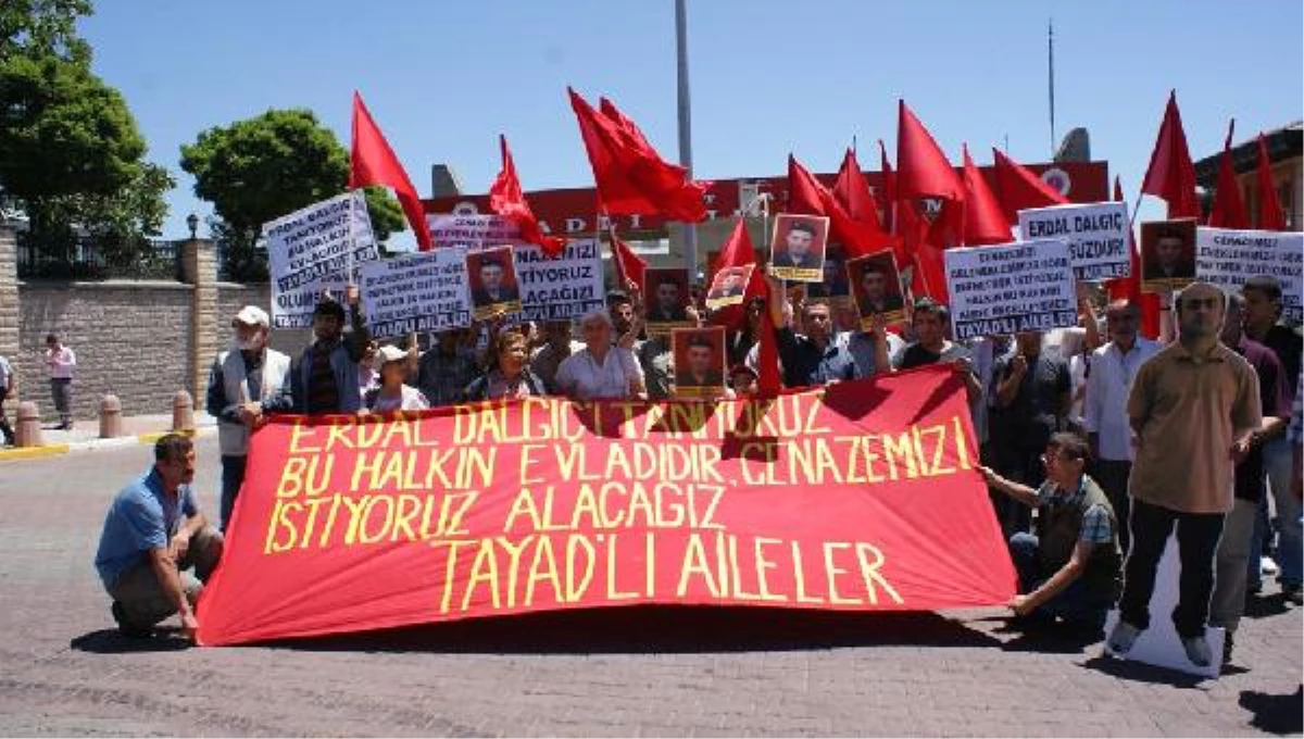 Erdal Dalgıç\'ın Cenazesini Almak İsteyen Tayad\'lı Ailelerden Protesto