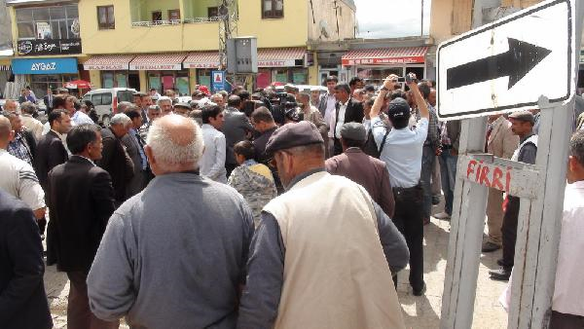 Ermenistan Sınırındaki Akyakalılar Adliyelerini Geri İstiyor