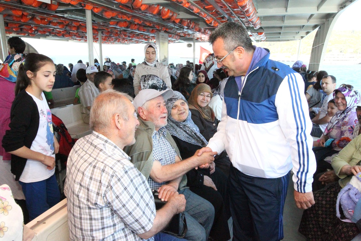 Gebzeliler\'in Yürüyüşüne Tekne Gezisi Renk Kattı
