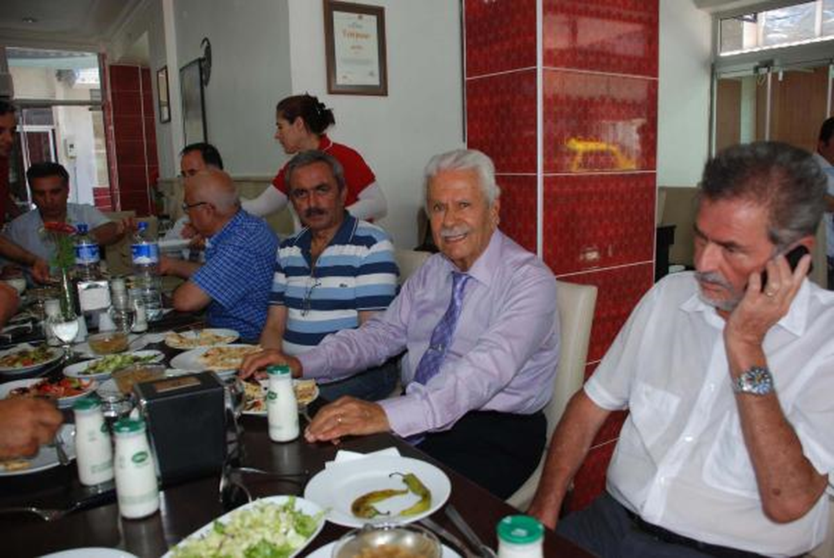 İsmet Sezgin, Mehmet Ağar\'ı Ziyaret Etti