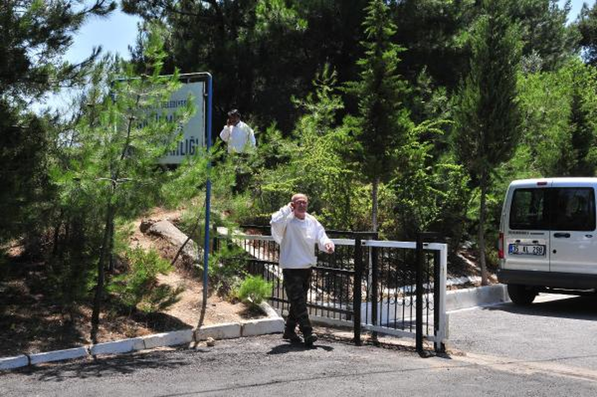 İzmir\'de 6 Kilo Daha Patlayıcı Ele Geçirildi (3)