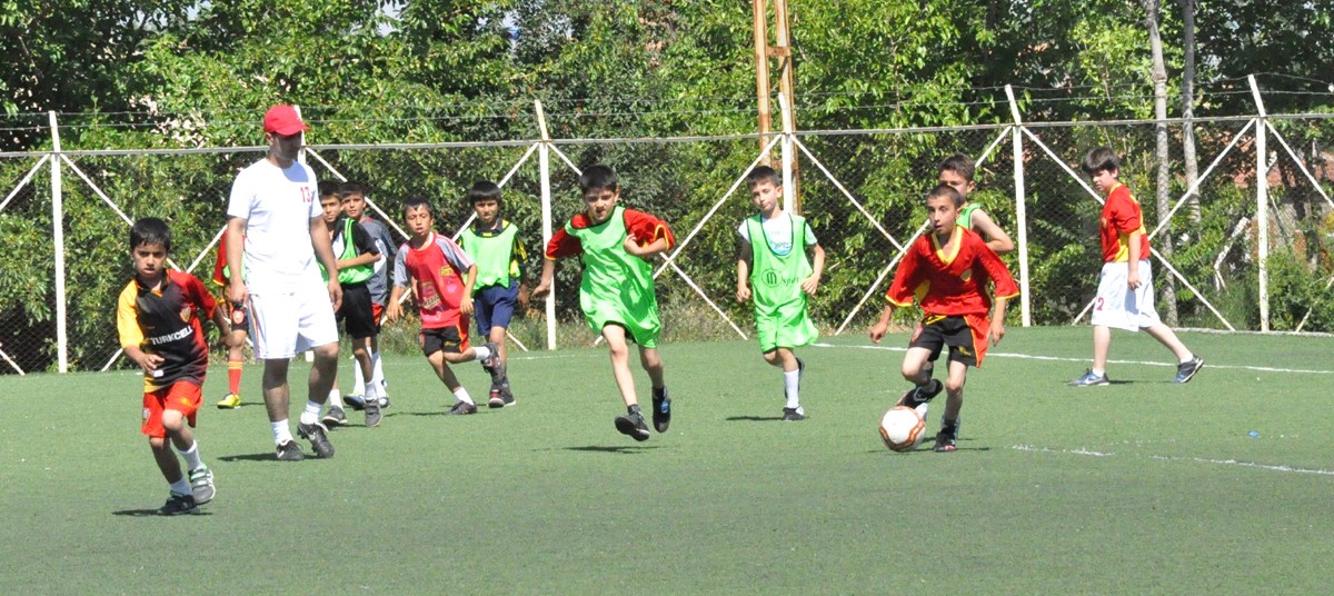 Malatyaspor\'da Yaz Futbol Okuluna İlgi Artıyor