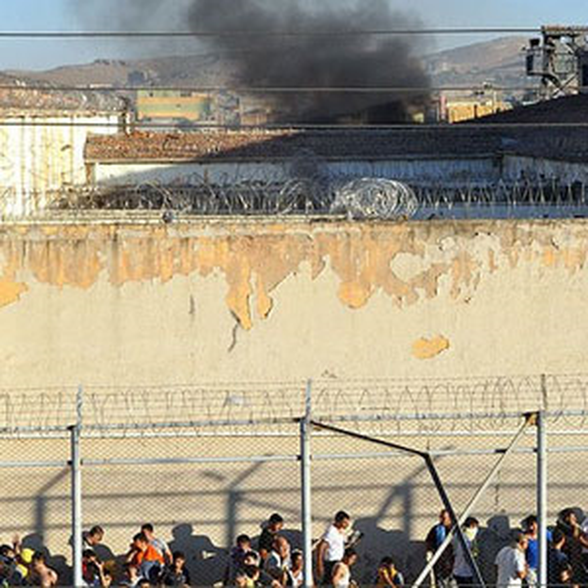 Şanlıurfa Cezaevi\'ndeki Yangın
