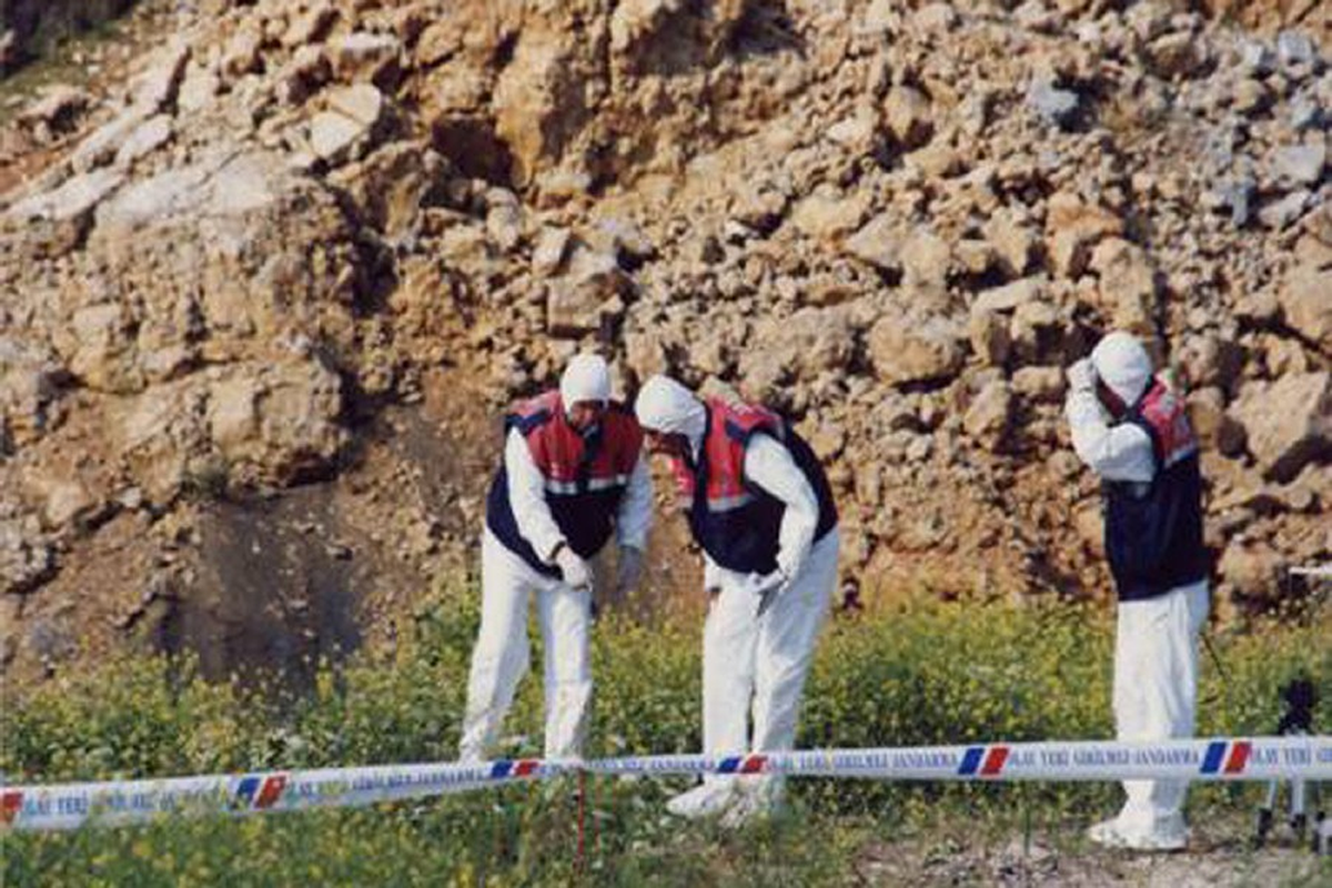 Teröristlerin Silahlarının Kriminal Sonuçları Açıklandı