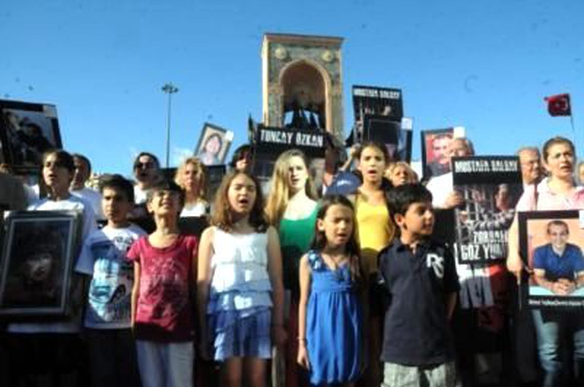 Tutuklu Paşaların Çocuklarından Babalar Günü Eylemi