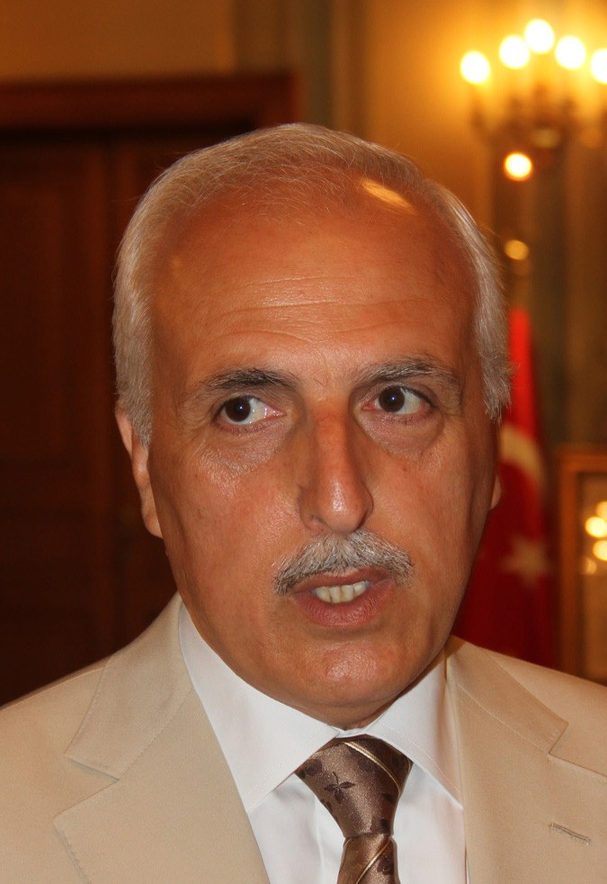 Vali Mutlu\'dan Trafik Özrü