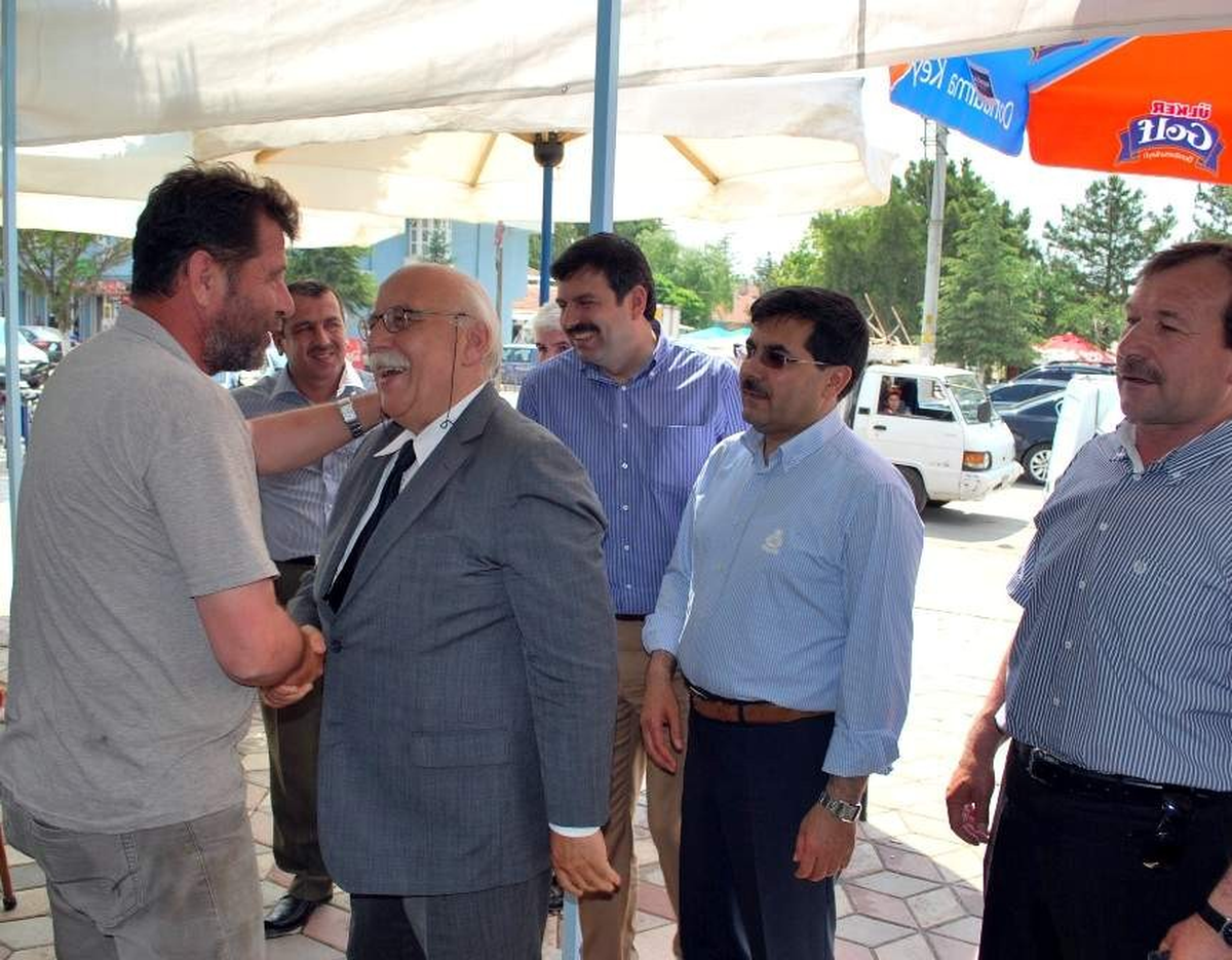 Ak Partili Vekiller Alpu\'yu Ziyaret Etti