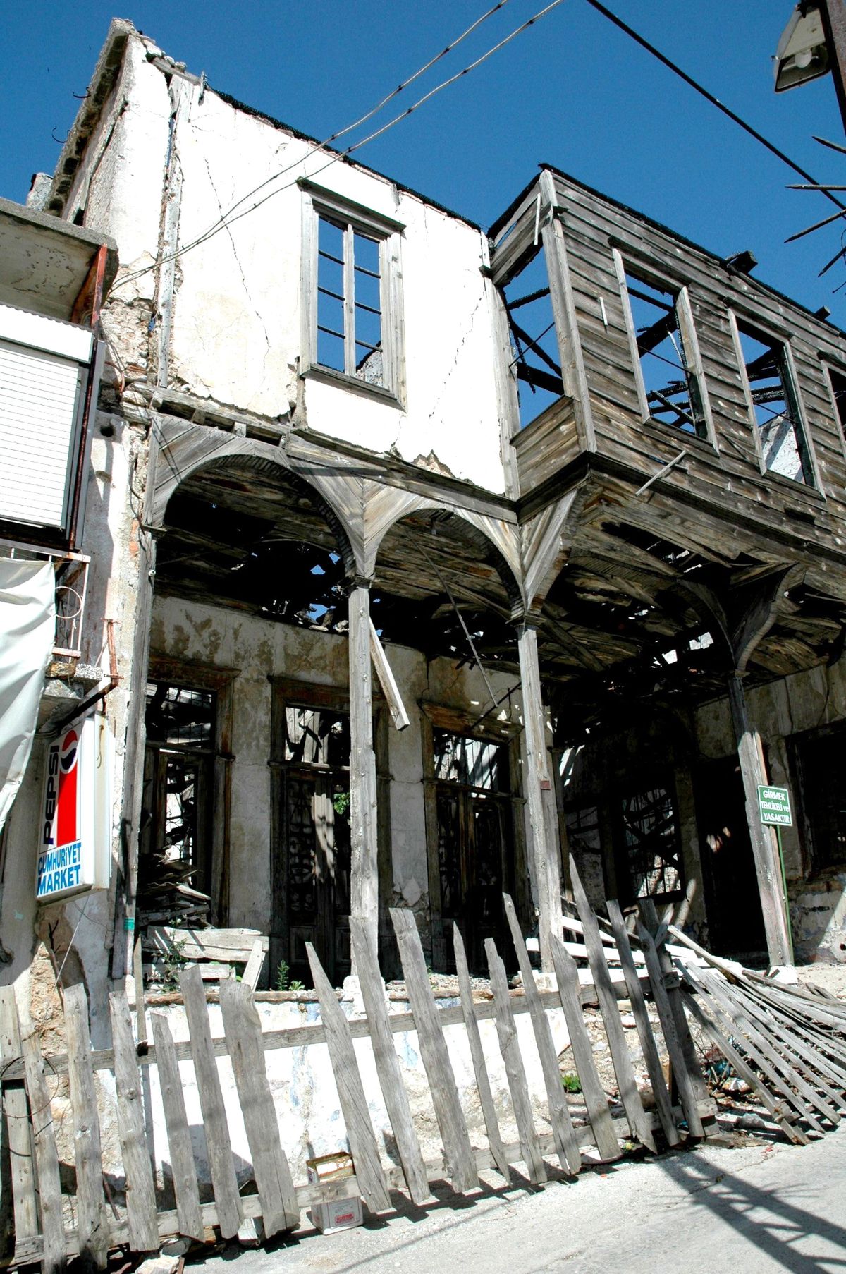 Apostol Han Restore Ediliyor