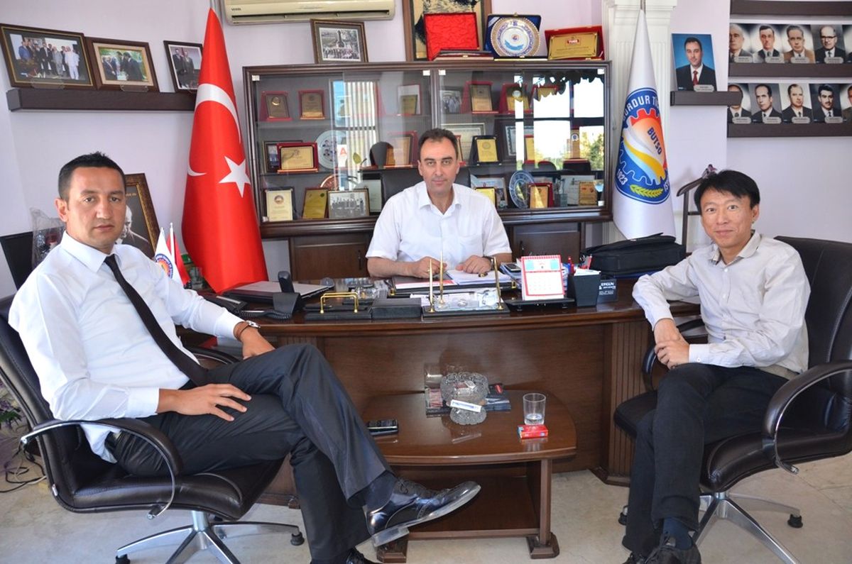 Çinli İşadamından Butso\'yu Ziyaret