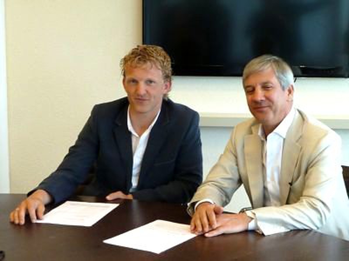 Dirk Kuyt Fenerbahçe Taraftarlarının Önünde İmzayı Atacak