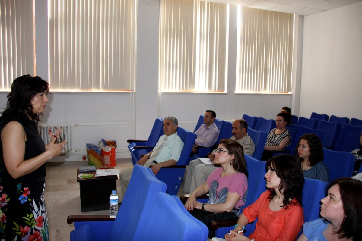 Dpü Yabancı Dillerde "Workshop"