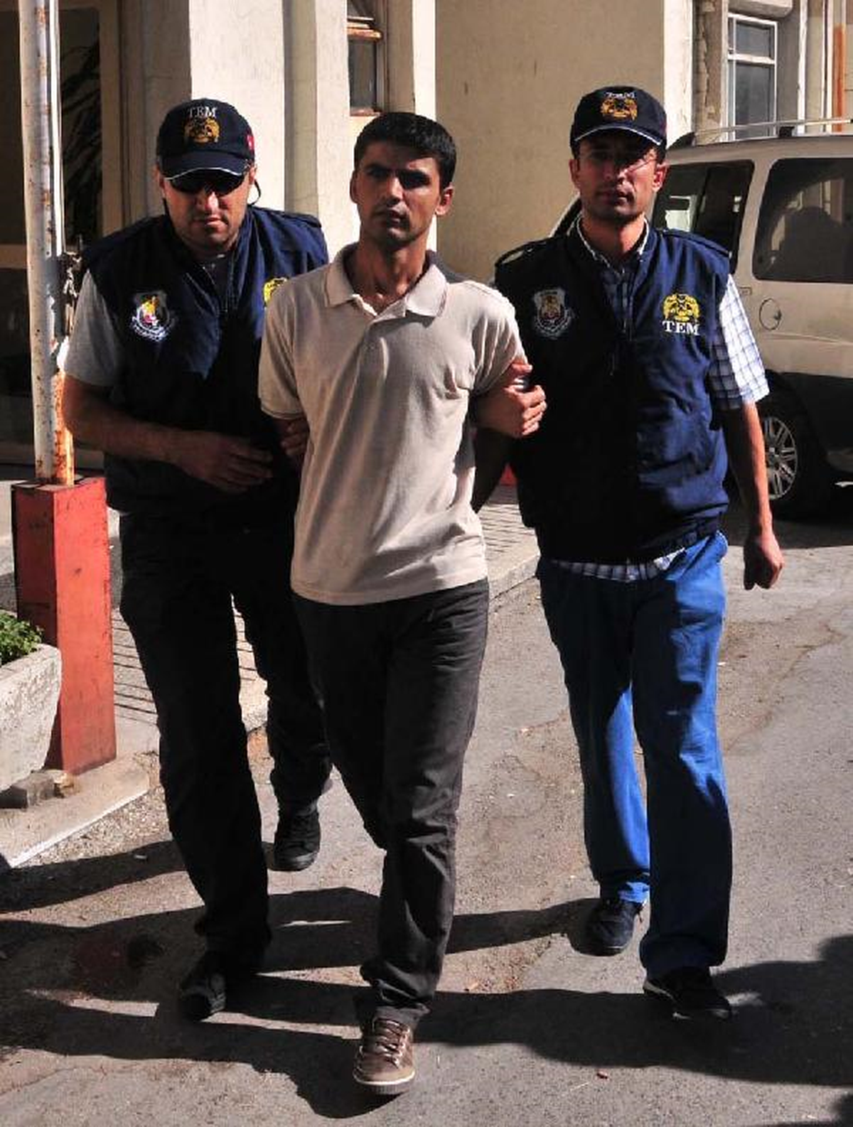 Eylem İçin Geldiği İzmir\'de Yakalanan Bombacı: Pişman Değilim