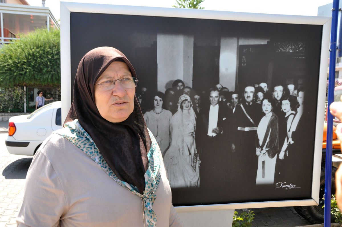 Fethiye Kordonda Bulunan Atatürk Panoları Temizlendi