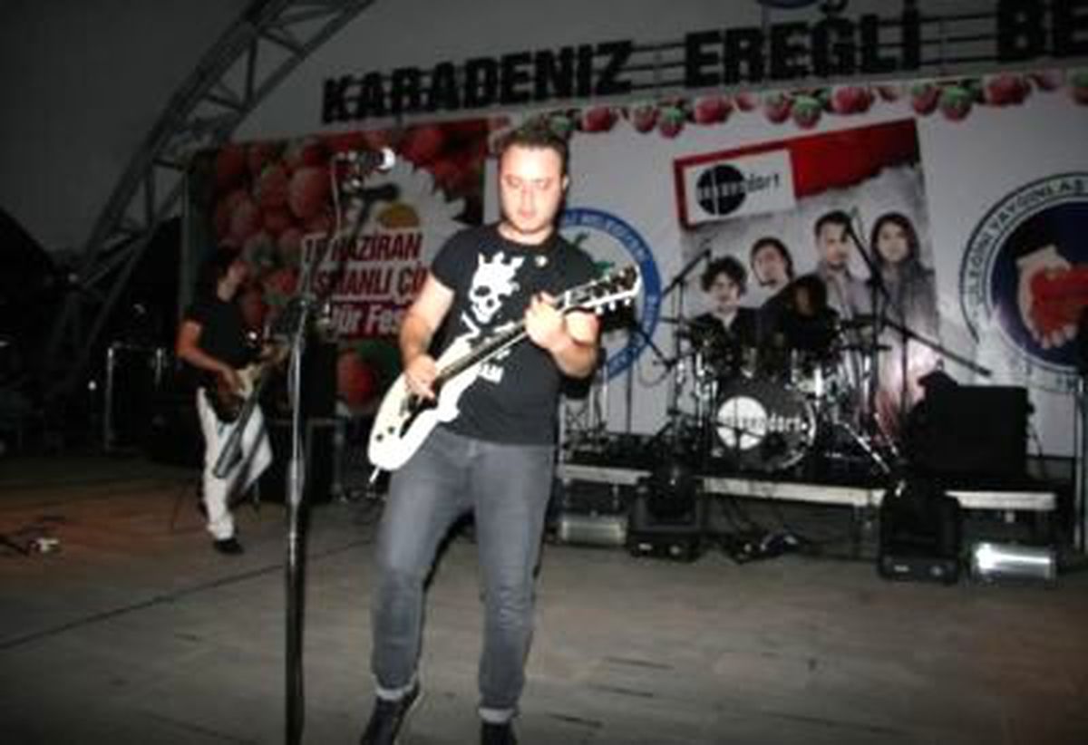 Grup 84, Ereğli\'de Gençleri Coşturdu