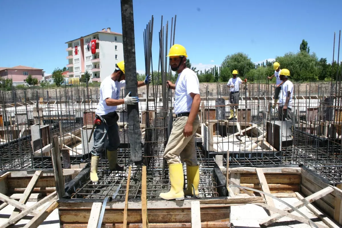 Iğdır'da Milli Piyango Anadolu Öğretmen Lisesi'nin Temeli Atıldı