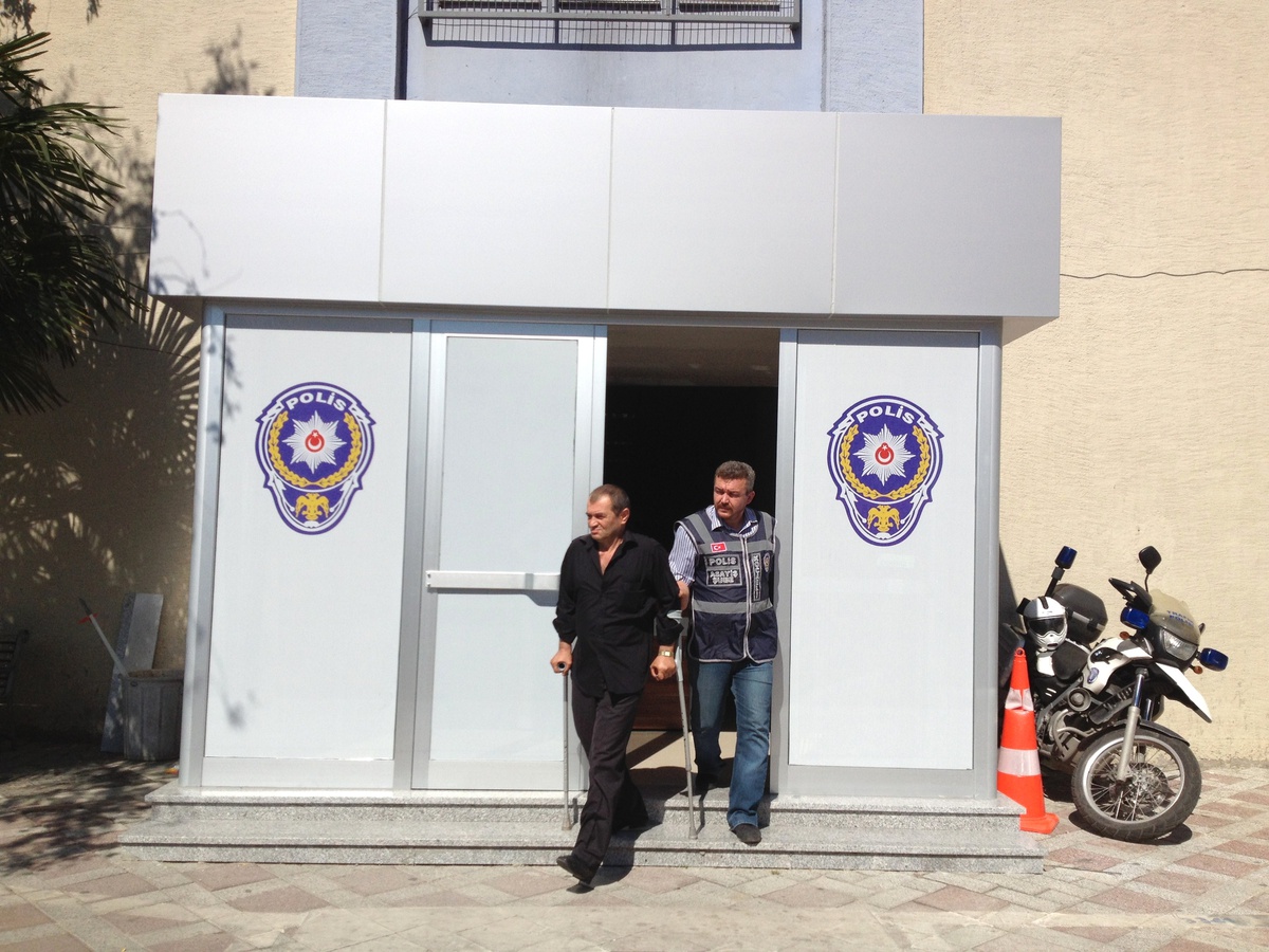 Kalpazanlık Suçuna 4 Yıl 8 Ay Hapis Cezası
