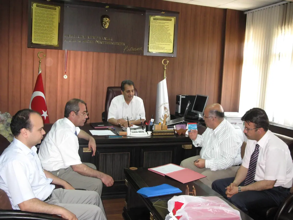 M. Hanifi Cümbüş, Yaptıracağı Liseyle İlgili Görüşmelerde Bulundu