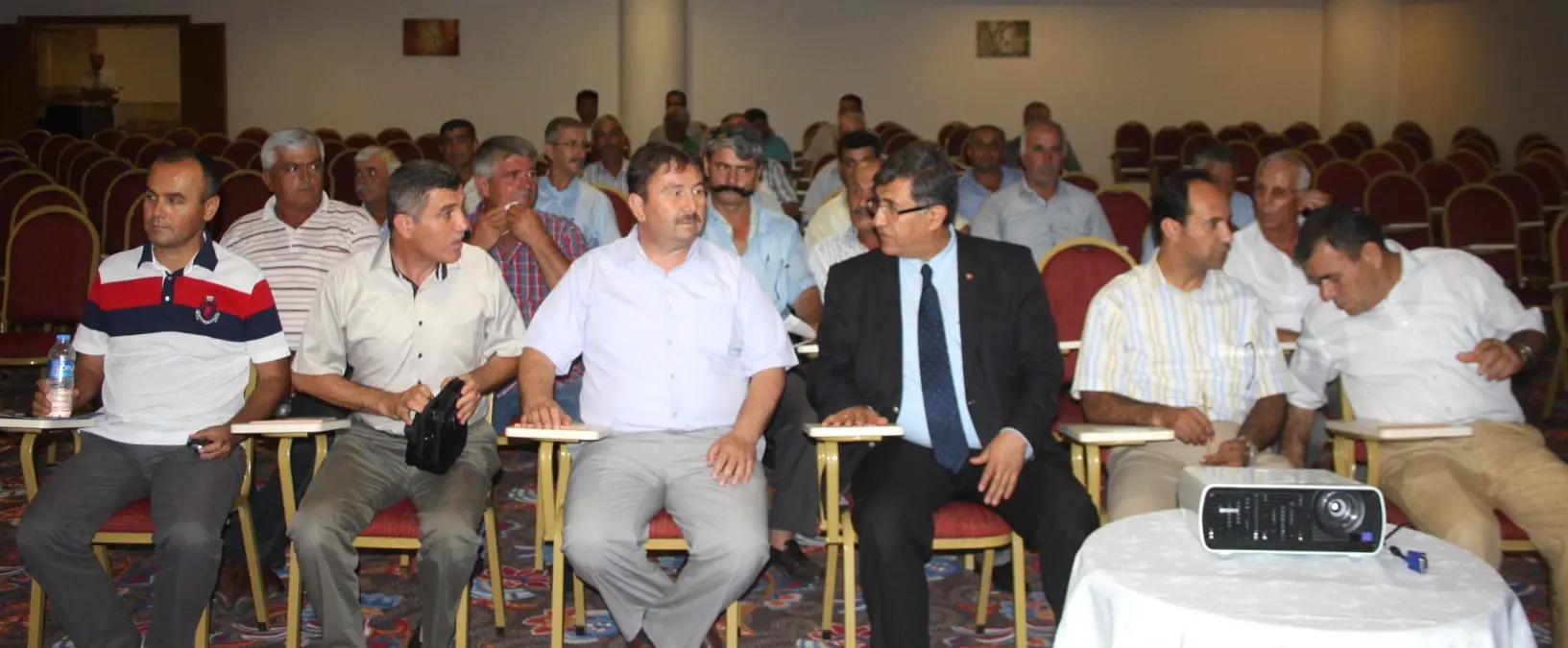 Manavgat\'ta Köy Muhtarlarına Orman Yangını Bilgilendirme Toplantısı