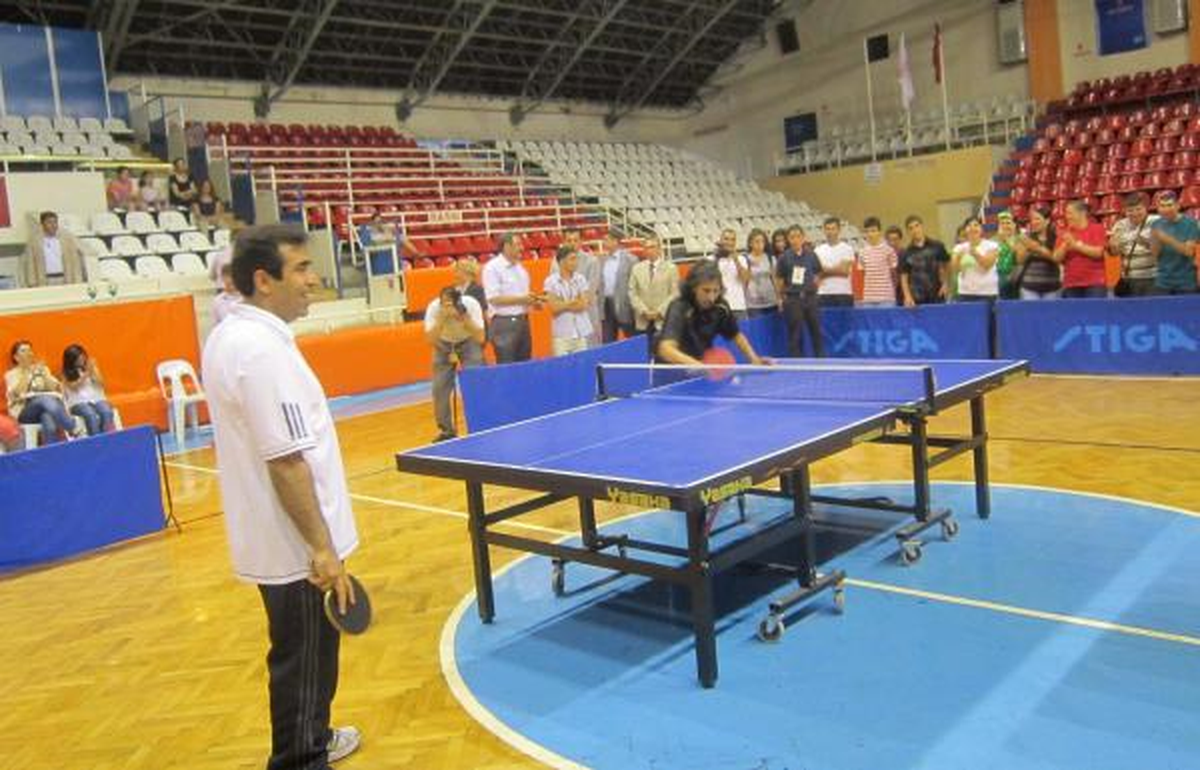 Mersin Valisi, Şampiyon Rakete 3- 1 Yenildi