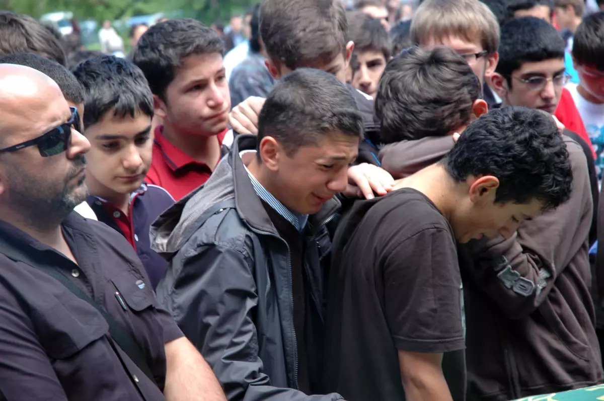 Otomobil Tutkuları Ölüme Götürdü