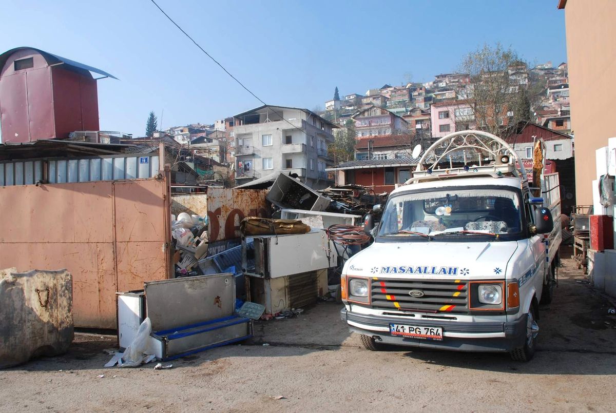 Ruhsatsız Hurdacılara Kapatma Cezası