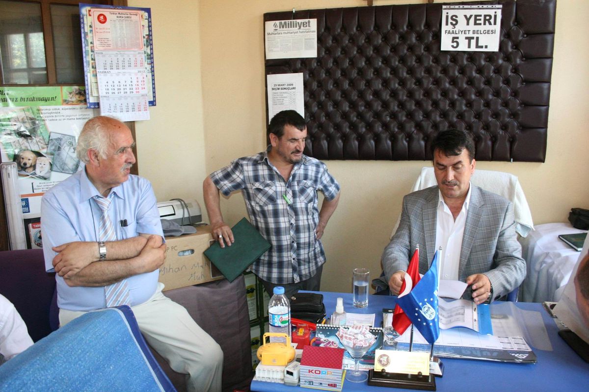 Ruhsatsız İnşaatı Yıkılan Muhtarın Makamına Oturan Başkandan Kaçak Yapı Açıklaması
