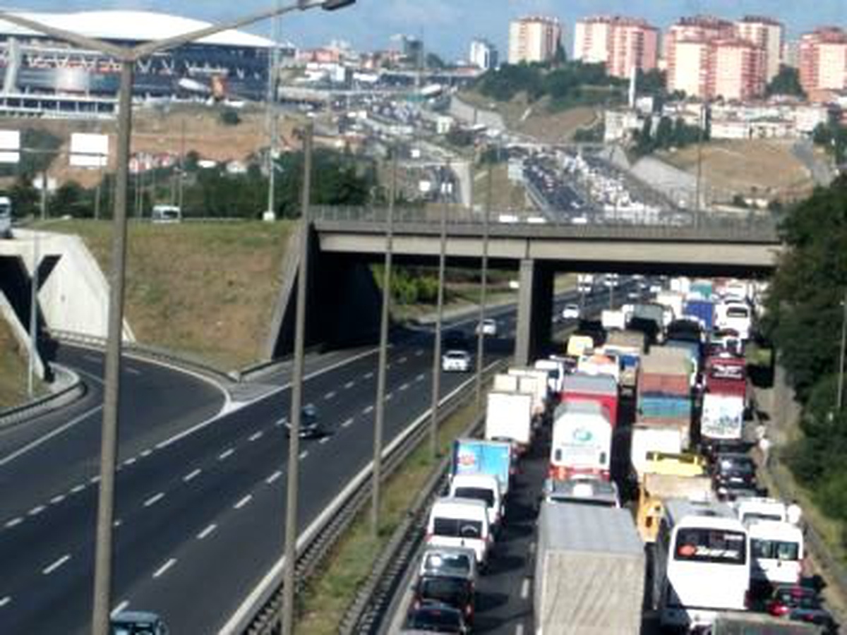 Yeniden - Fsm ve Haliç Köprüsü\'nde Bakım Çalışmaları Trafik Çilesi Yaşattı