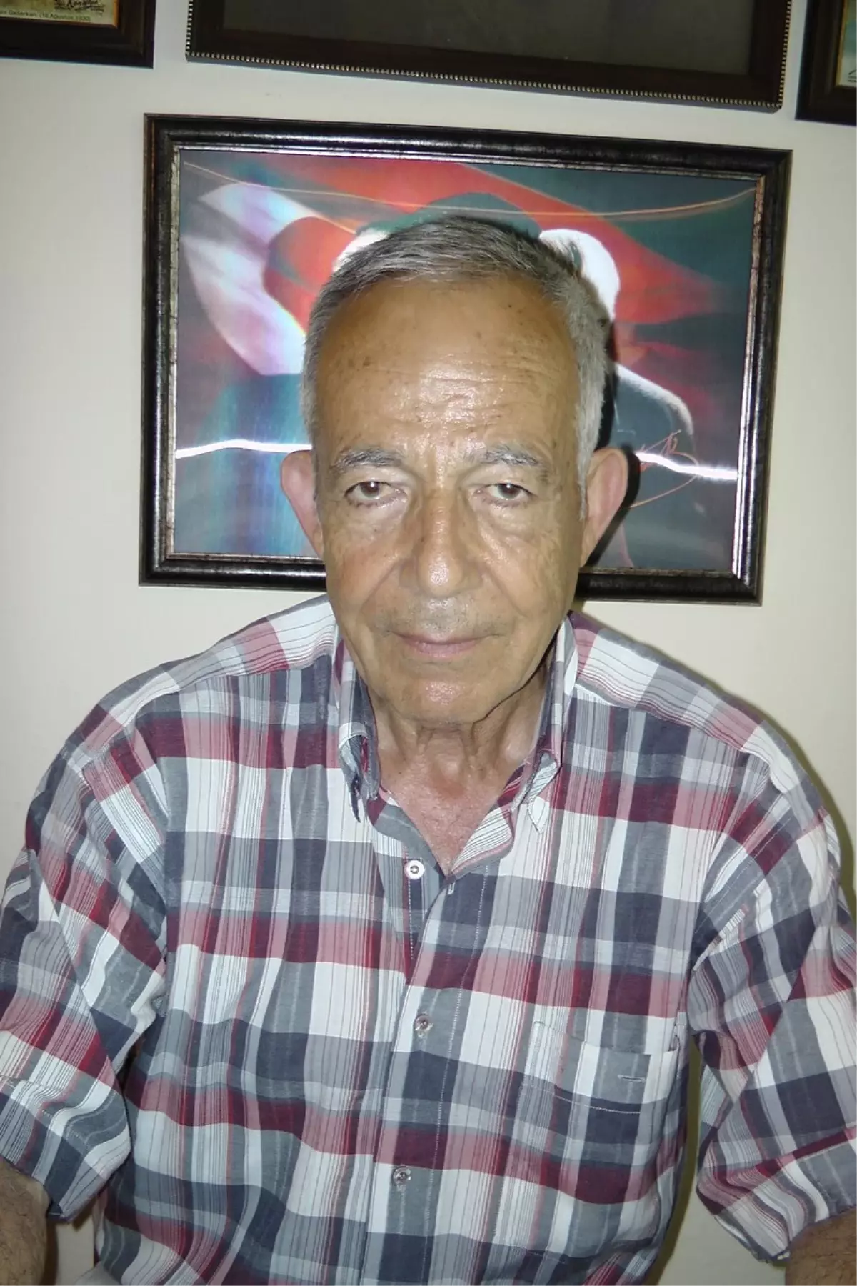 Add\'den Çöpten Atatürk Resimleri Çıkmasına Tepki