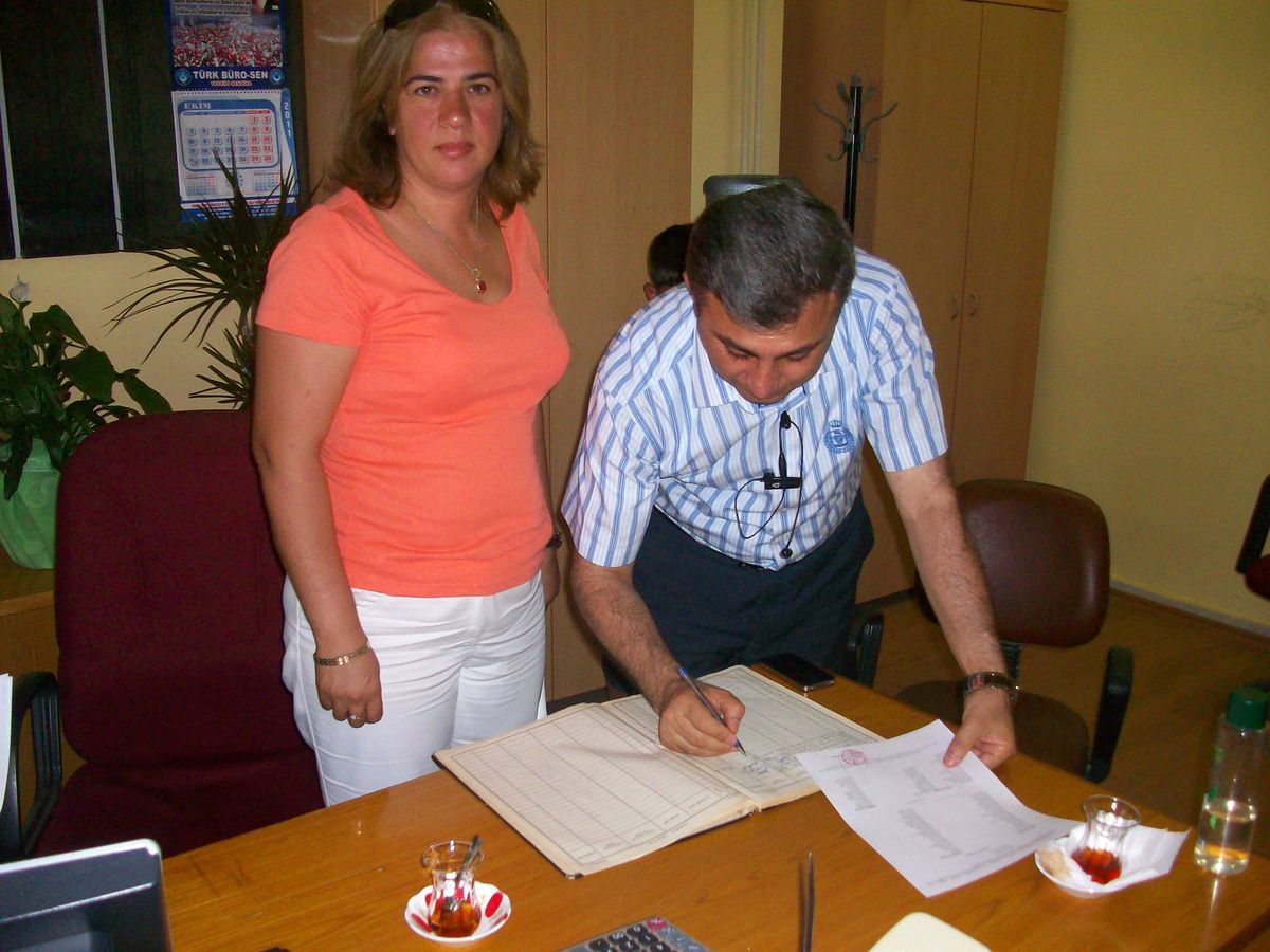 Ak Part İdidim İlçe Başkanı Hilmi Erbaş Mazbatasını Aldı