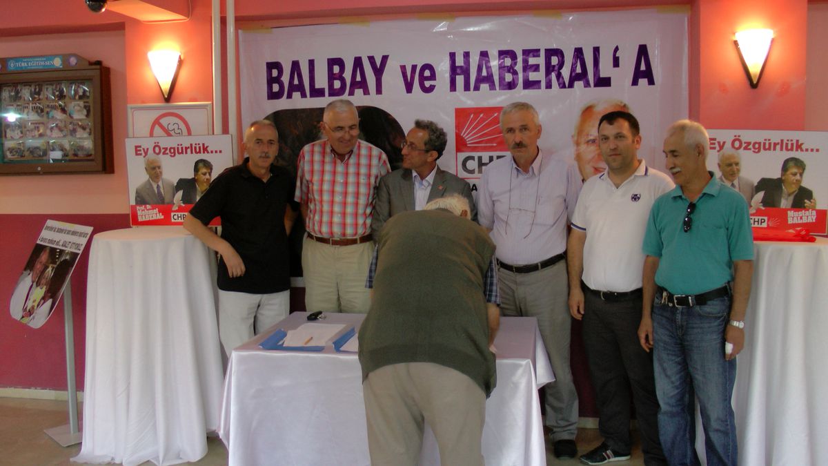 Akçakoca\'da "Haberal ve Balbay\'a" Özgürlük İçin İmza Kampanyası