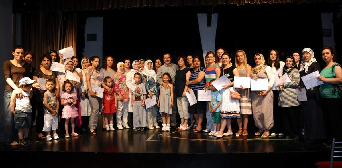 Annelerin Sertifika Heyecanı