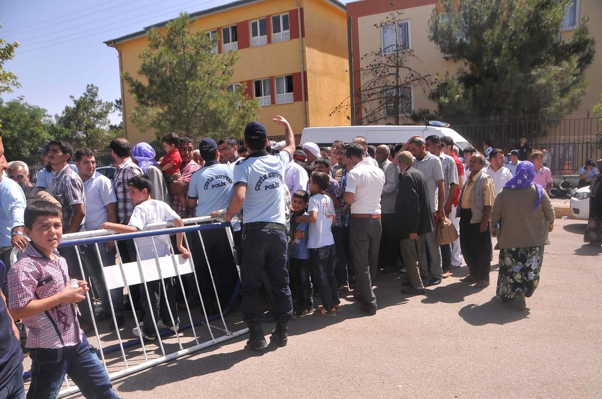 Cezaevinde Açık Görüşler Devam Ediyor