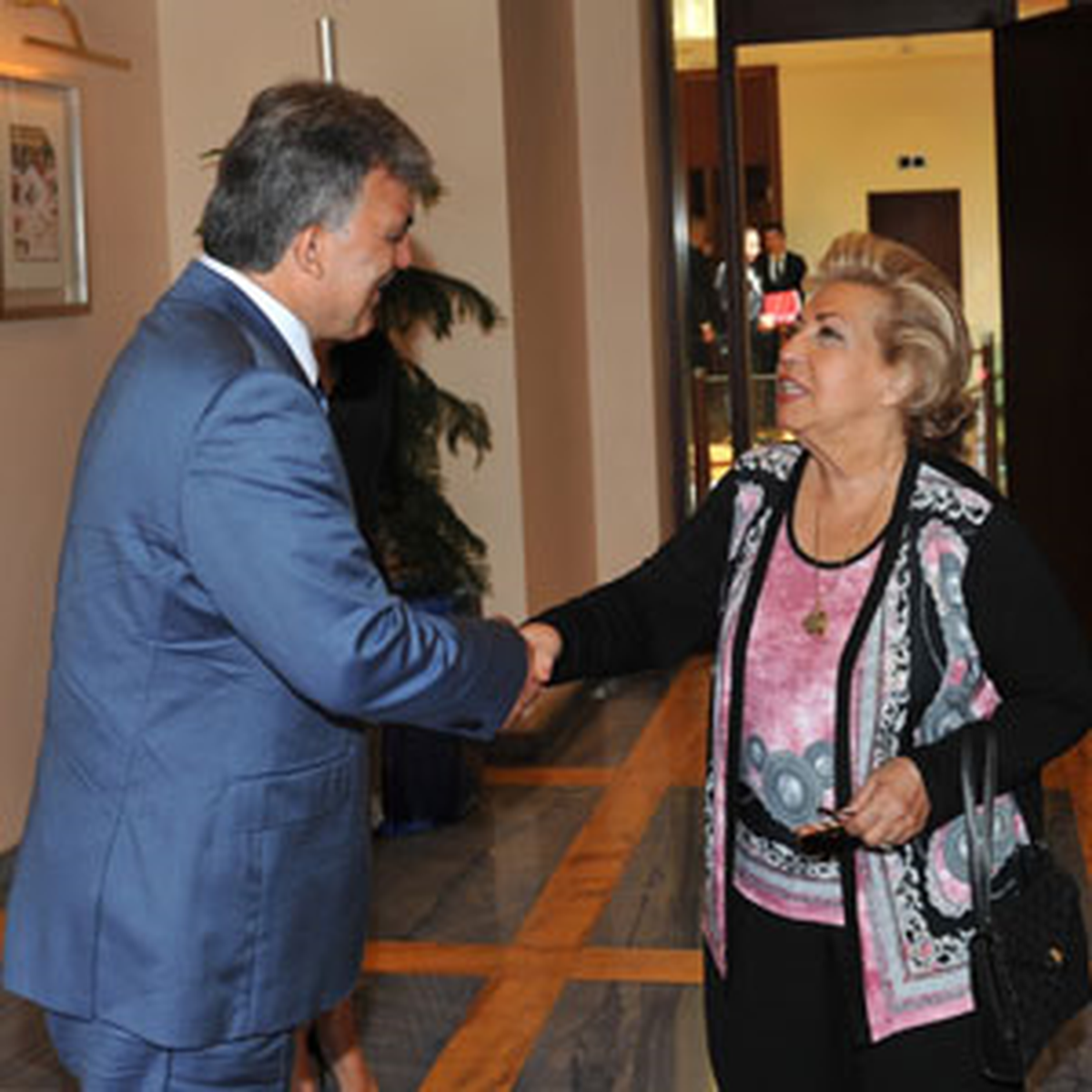 Cumhurbaşkanı Gül, Semra Özal ve Ahmet Özal\'ı Kabul Etti