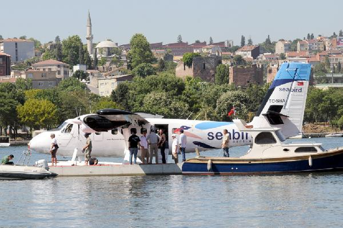 Deniz Uçağı Haliç\'e İlk İnişi Yaptı