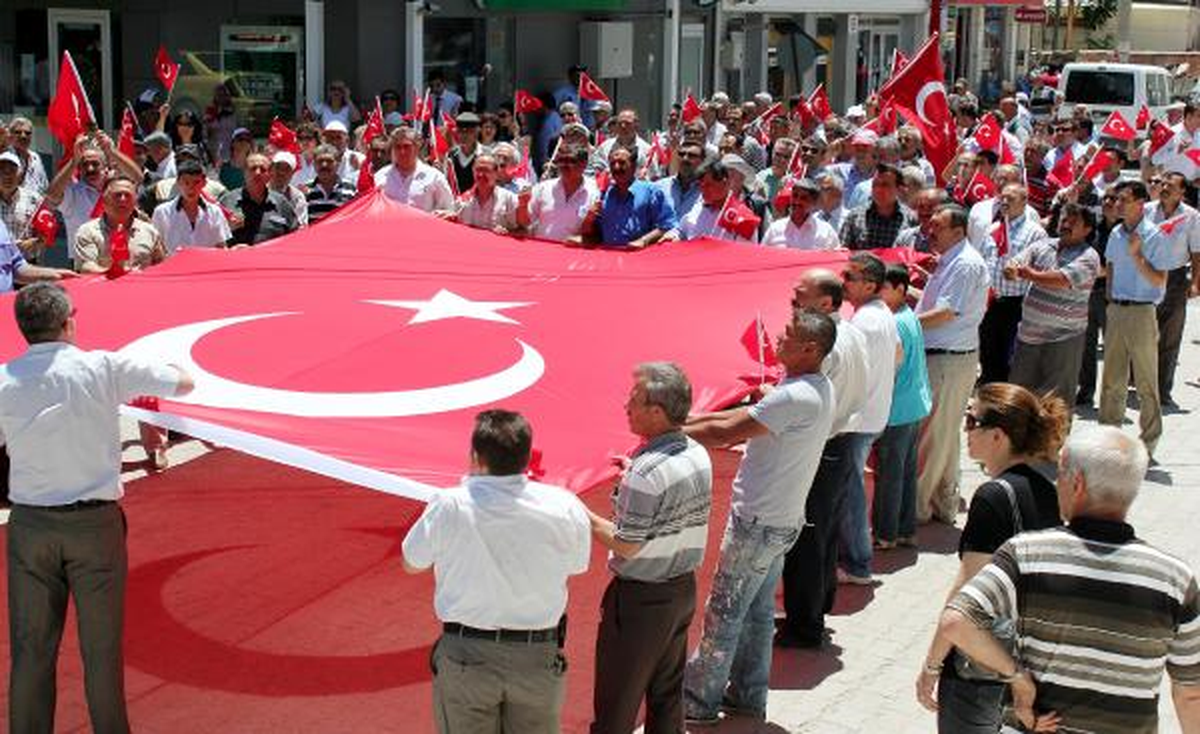Dinar\'da PKK Lanetlendi