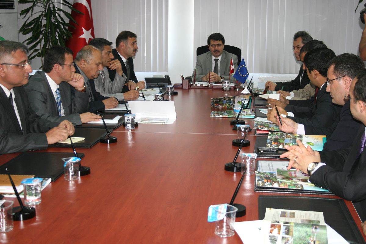 Düzce Valiliğinde Eko Turizm Toplantısı