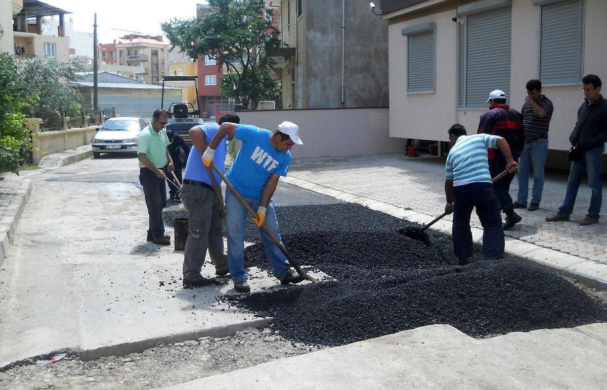 Gaziemir\'de Asfalt Seferberliği