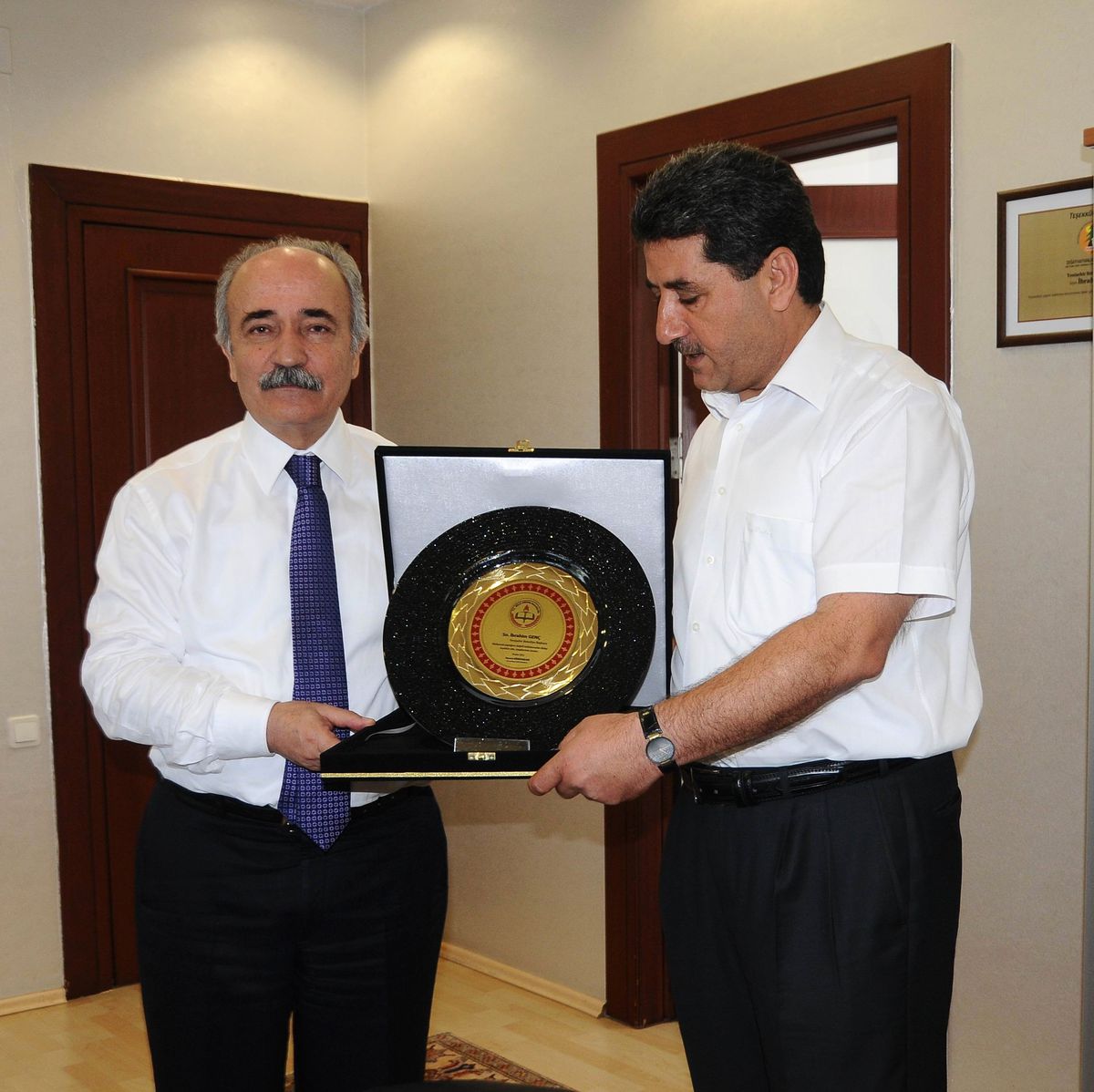 İlçe Milli Eğitim Müdüründen Başkan Genç\'e Teşekkür